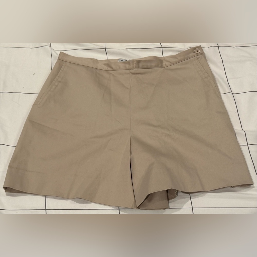 ESS beige tan high Waist shorts stretchy 12
